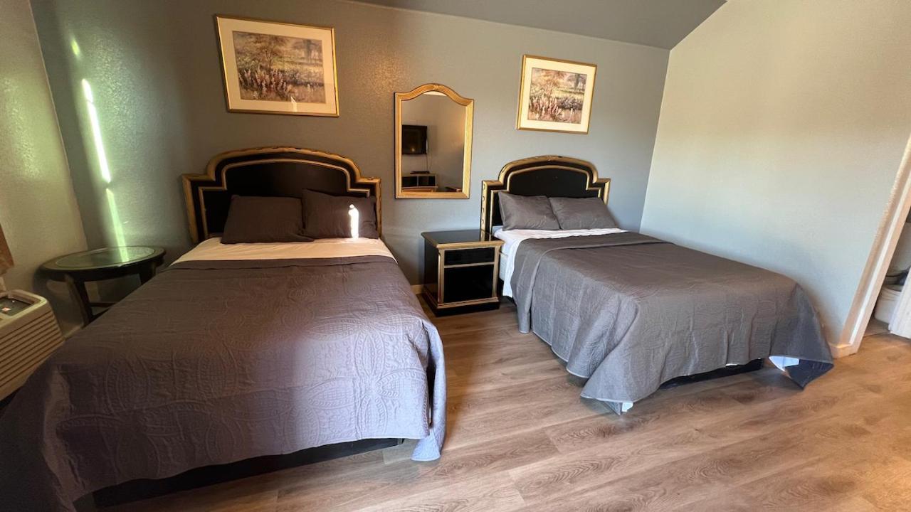 Texas Lodge Kenedy Dış mekan fotoğraf