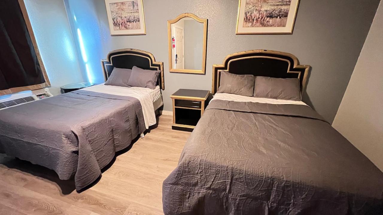 Texas Lodge Kenedy Dış mekan fotoğraf