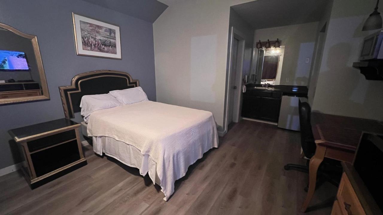 Texas Lodge Kenedy Dış mekan fotoğraf