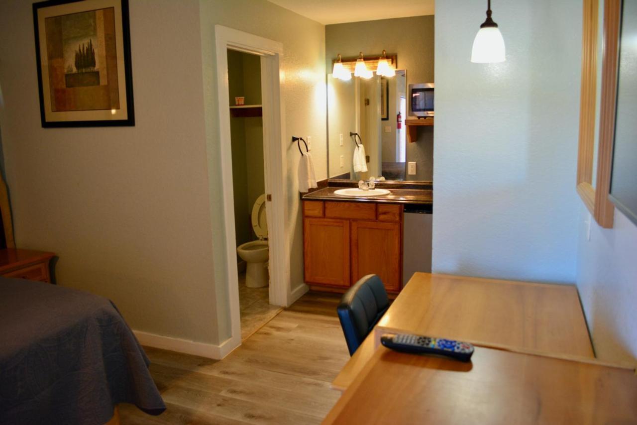 Texas Lodge Kenedy Dış mekan fotoğraf